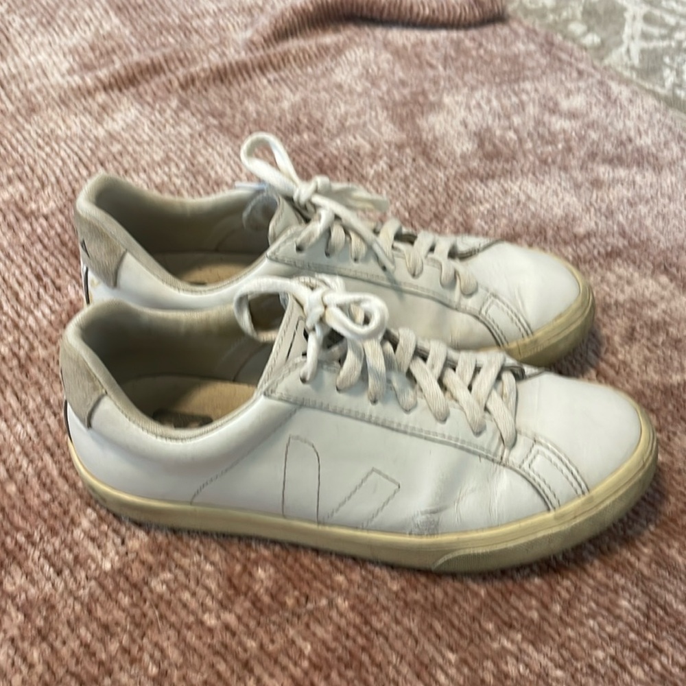 Veja Esplar Leather White Tennis Shoes Size 7